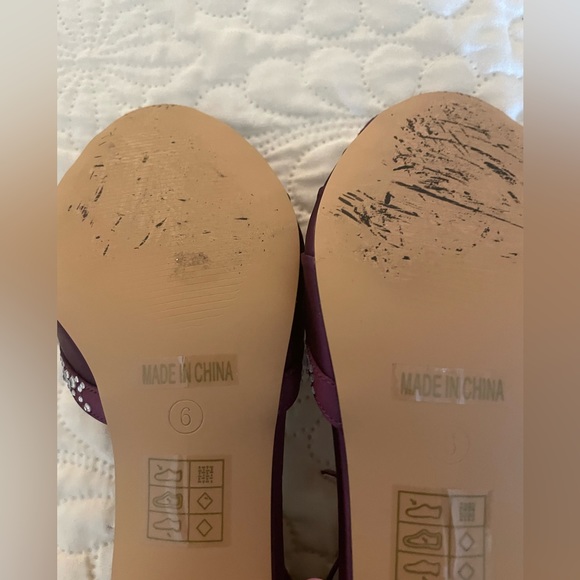 ERIJUNOR Women’s Low Heel Removable Ankle Strap Rhinestones Pleat Satin shoes - Picture 4 of 6